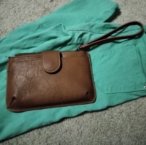 Wristlet wallet